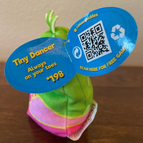 NWT Cats vs. Pickles Set of Two - Picture 2 of 4